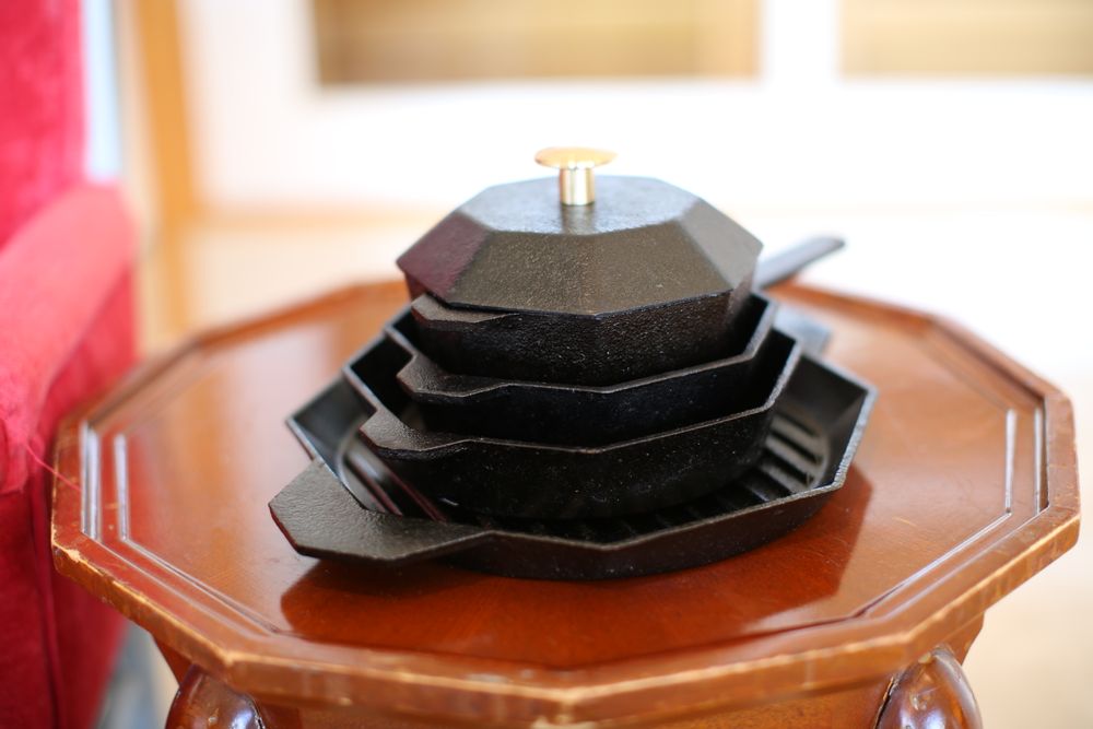 Objets design - Collection Classic  [Pre-Seasoned Cast Iron]  - MOMMY'S POT