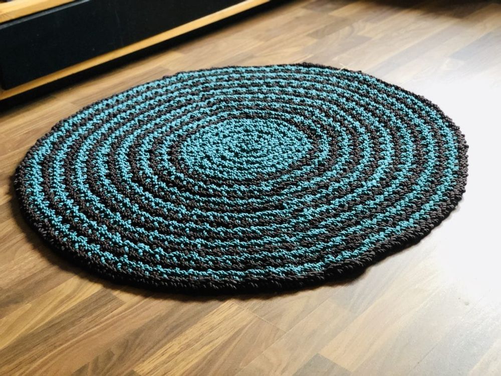 Other caperts - Dublin two-tone crochet mat - MAISON ZOE