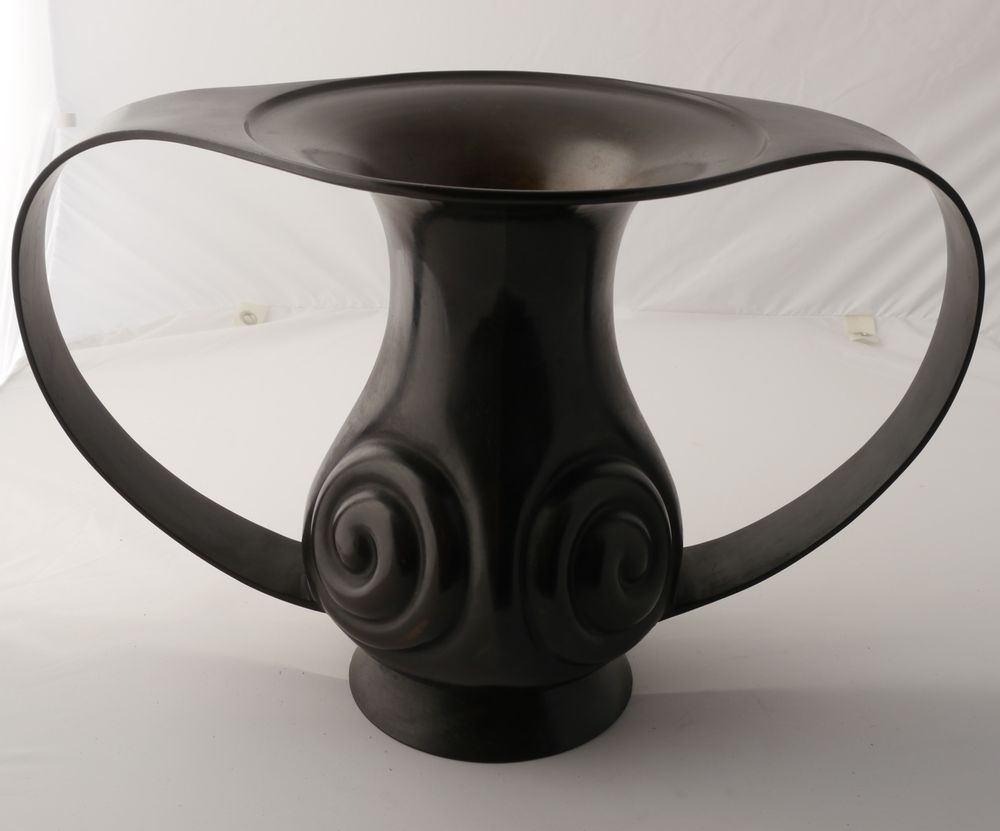 Unique pieces - BRONZE VASE - THIERRY GERBER