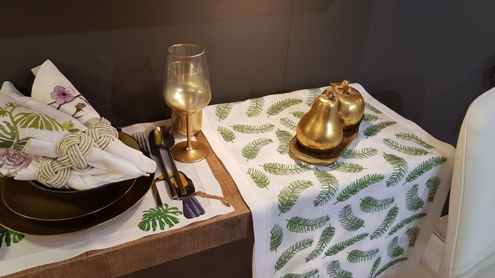 Sets de table - RUNNER AND NAPKINS - KOBE TEKSTIL SAN VE TIC LTD