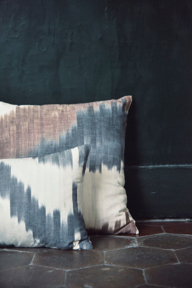 Coussins textile - COUSSIN IKAT NARCISO, Cendre - COUTUME