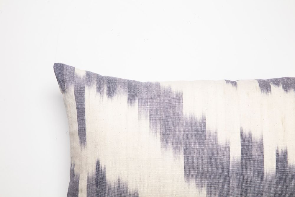 Coussins textile - COUSSIN IKAT NARCISO, Cendre - COUTUME