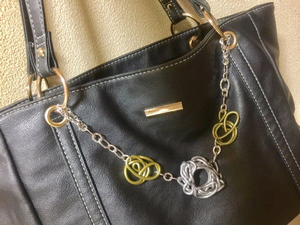 Bijoux - Accessoires métalliques sans peinture - JUSSY