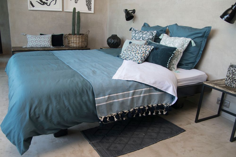 Throw blankets - Stockholm tassel throw - FEBRONIE