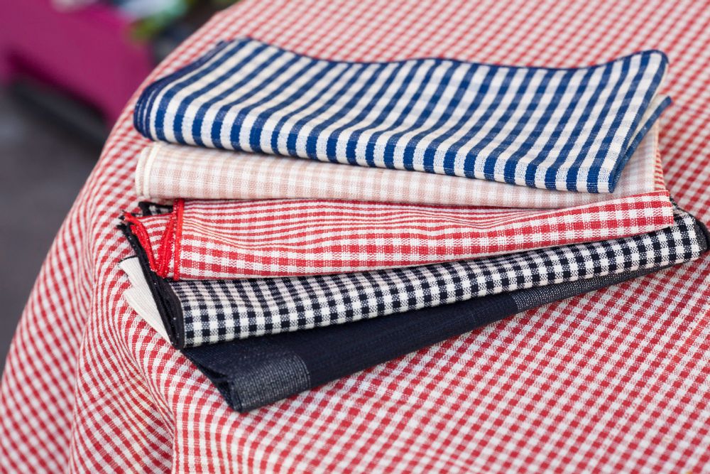 Fabric cushions - Home linen and bedlinen, 100% cotton, hand-spun, hand-woven and hand-dyed in West Africa. - TENSIRA MADE IN AFRICA
