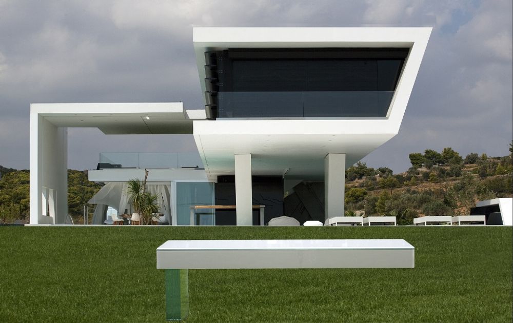 Benches for hospitalities & contracts - Glass Architectural Bench SBALZO Glass - VETROGIARDINI