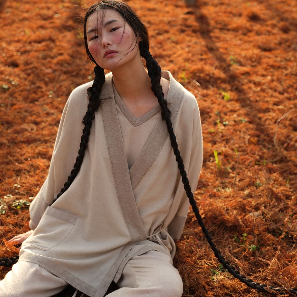 Homewear - Natural undyed cashmere coat - SANDRIVER MONGOLIAN CASHMERE