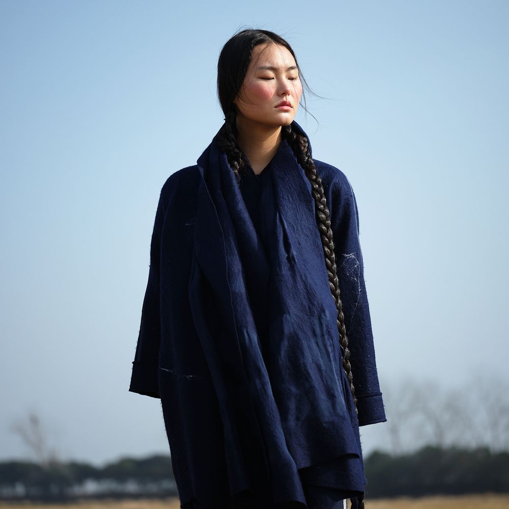Foulards et écharpes - Écharpe en cachemire et feutre de soie fabriquée à la main - Bleu Mongolie - SANDRIVER MONGOLIAN CASHMERE