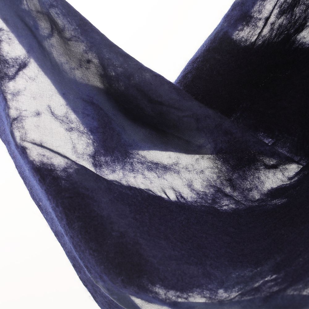 Foulards et écharpes - Écharpe en cachemire et feutre de soie fabriquée à la main - Bleu Mongolie - SANDRIVER MONGOLIAN CASHMERE