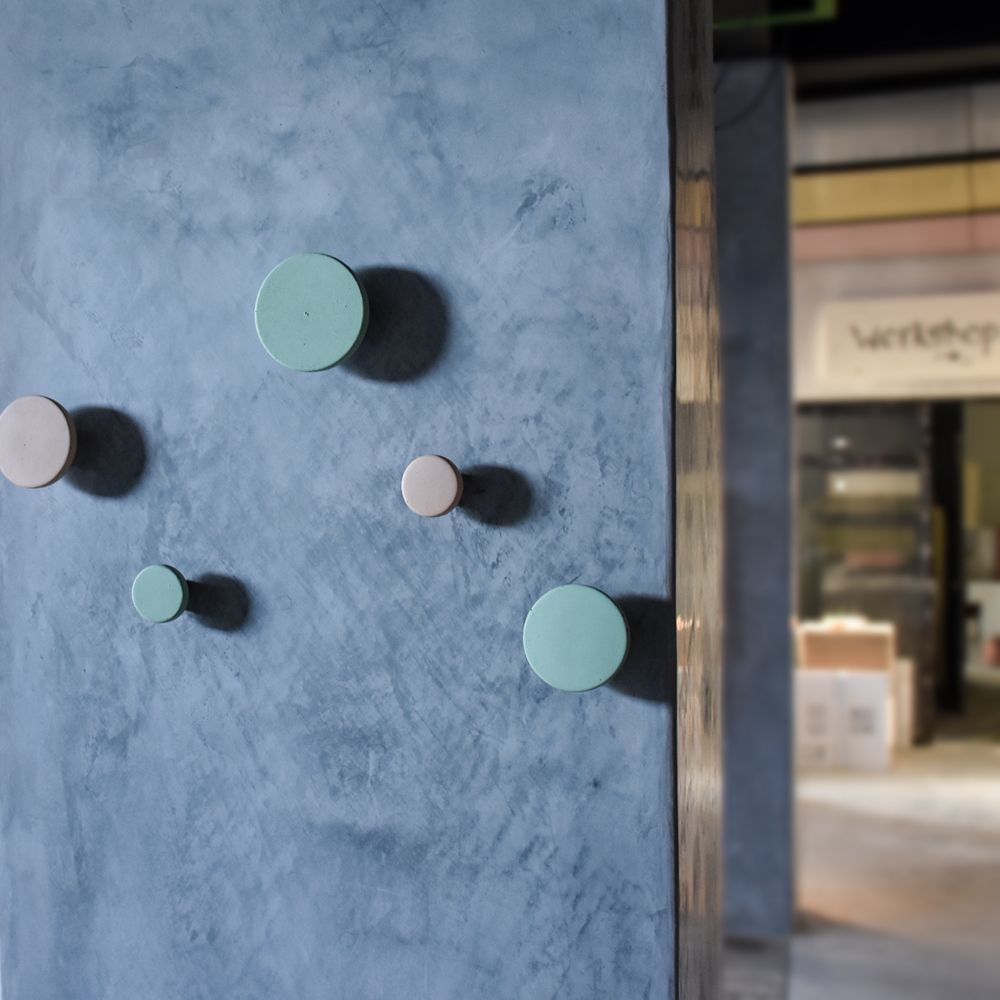 Objets design - Poignée de porte/Portemanteau POMOLO - URBI ET ORBI