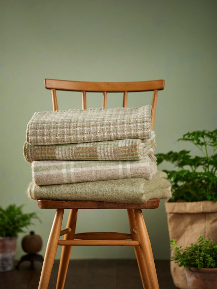 Throw blankets - New Country Collection Throws - BRONTE BY MOON