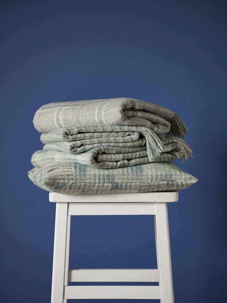 Throw blankets - New Country Collection Throws - BRONTE BY MOON