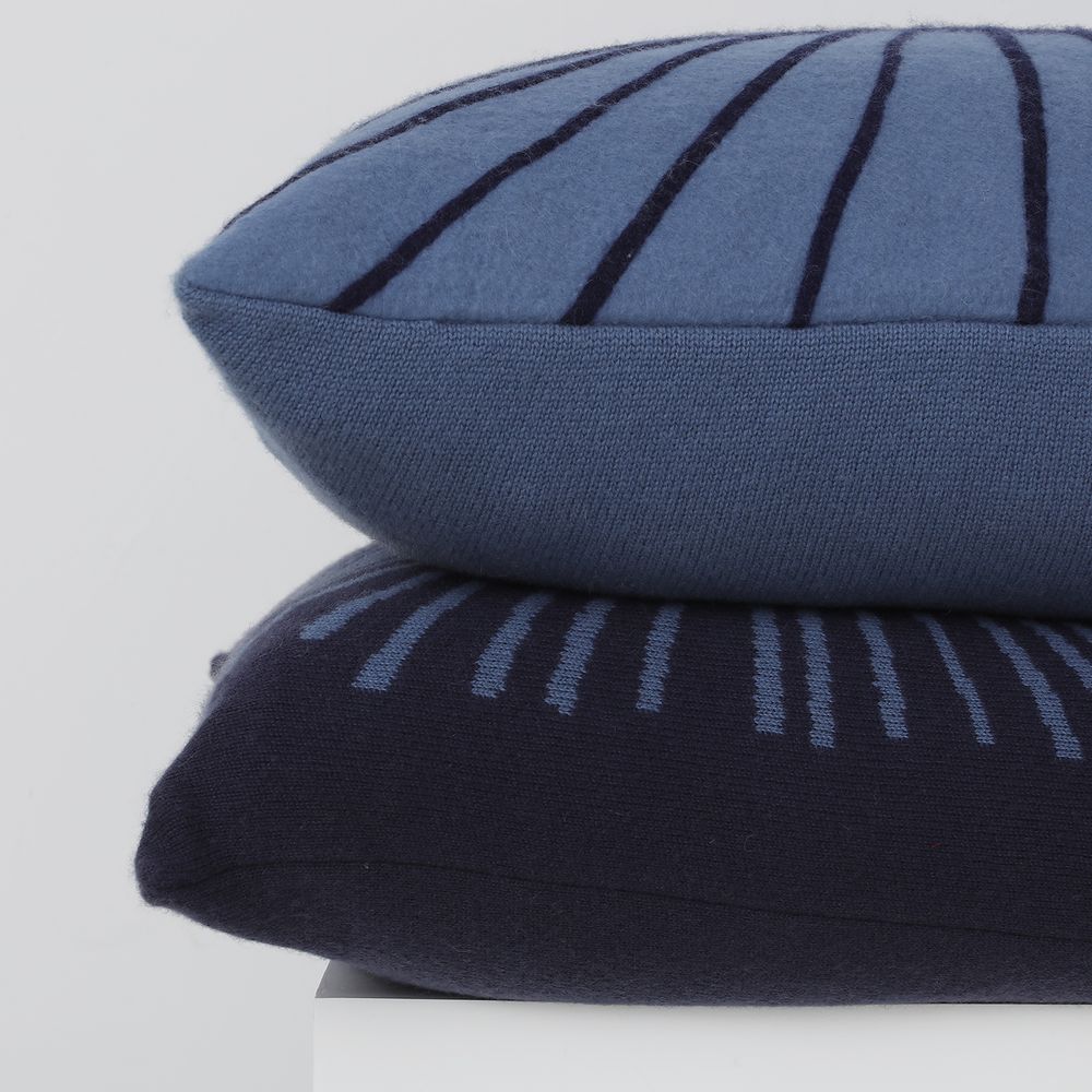Comforters and pillows - SKY DOME cashmere felt pillow - SANDRIVER MONGOLIAN CASHMERE