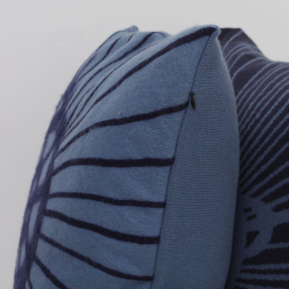 Comforters and pillows - SKY DOME cashmere felt pillow - SANDRIVER MONGOLIAN CASHMERE