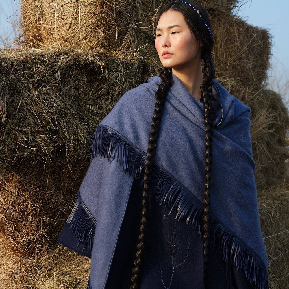Scarves - Cashmere shawl with leather fringe - triangle - SANDRIVER MONGOLIAN CASHMERE
