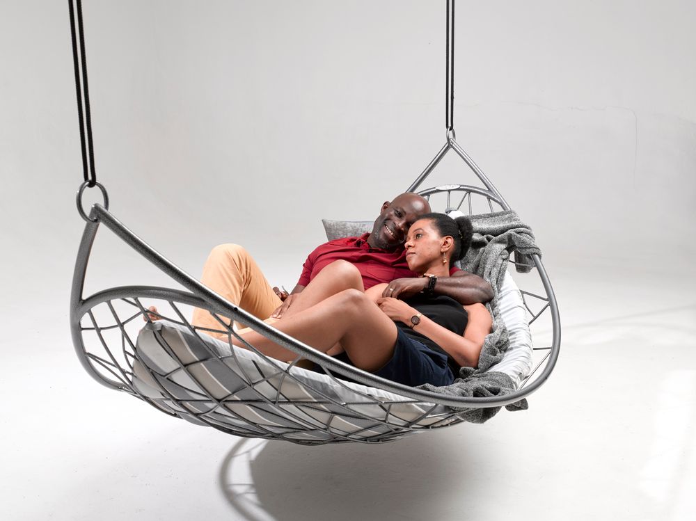 Sofas for hospitalities & contracts - MELON Hanging Chair / Lounger / Daybed - STUDIO STIRLING