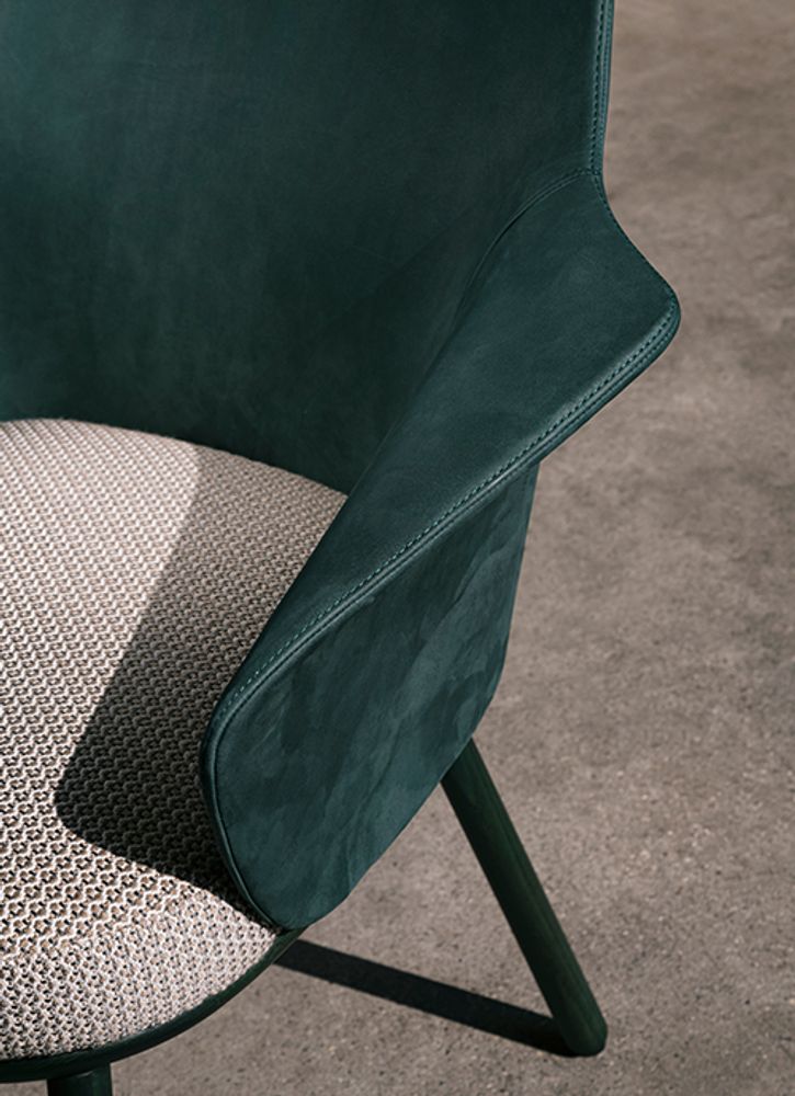 Chairs - Linus Chair - MANUFACTURE