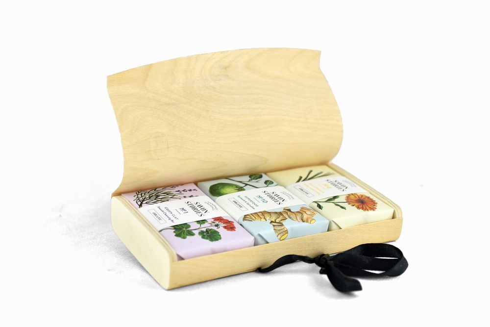 Savons - COFFRET À SAVON EN BOIS - avec 3 savons de votre choix. - SAVON STORIES