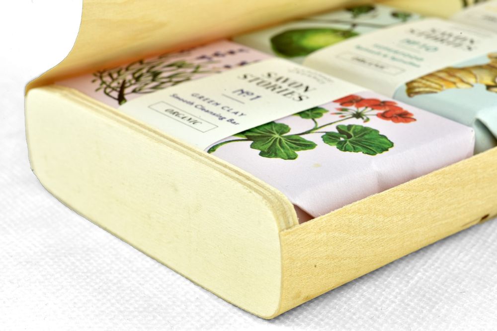 Savons - COFFRET À SAVON EN BOIS - avec 3 savons de votre choix. - SAVON STORIES
