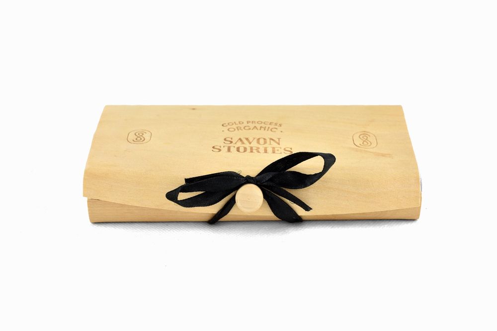 Savons - COFFRET À SAVON EN BOIS - avec 3 savons de votre choix. - SAVON STORIES
