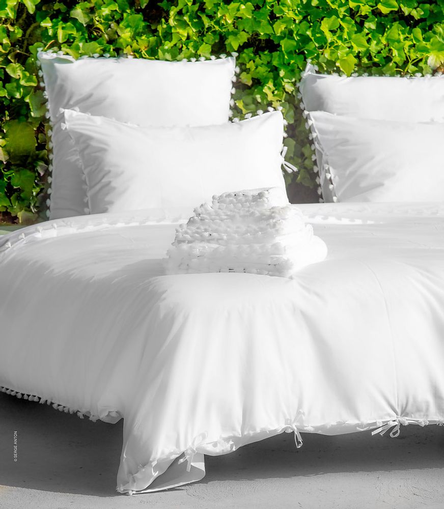 Objets de décoration - Linge de lit en coton blanc avec pompons - MIA ZIA