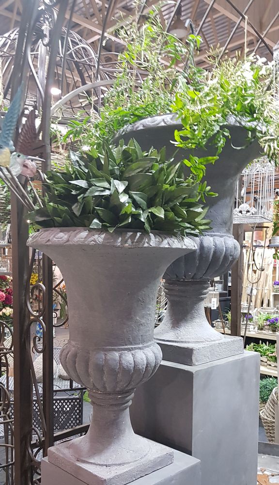 Vases - FLOWERPOTS MEDICIS RANGE - FYDEC COLLECTION