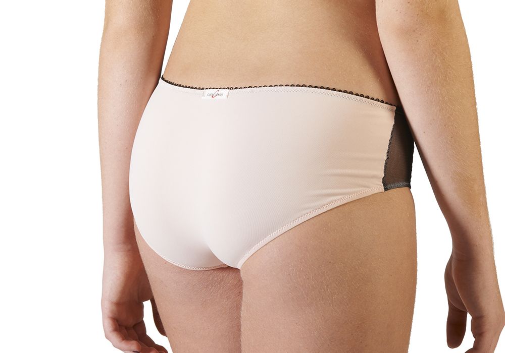 Prêt-à-porter - Shorty Froufrou - CARACOTEEN