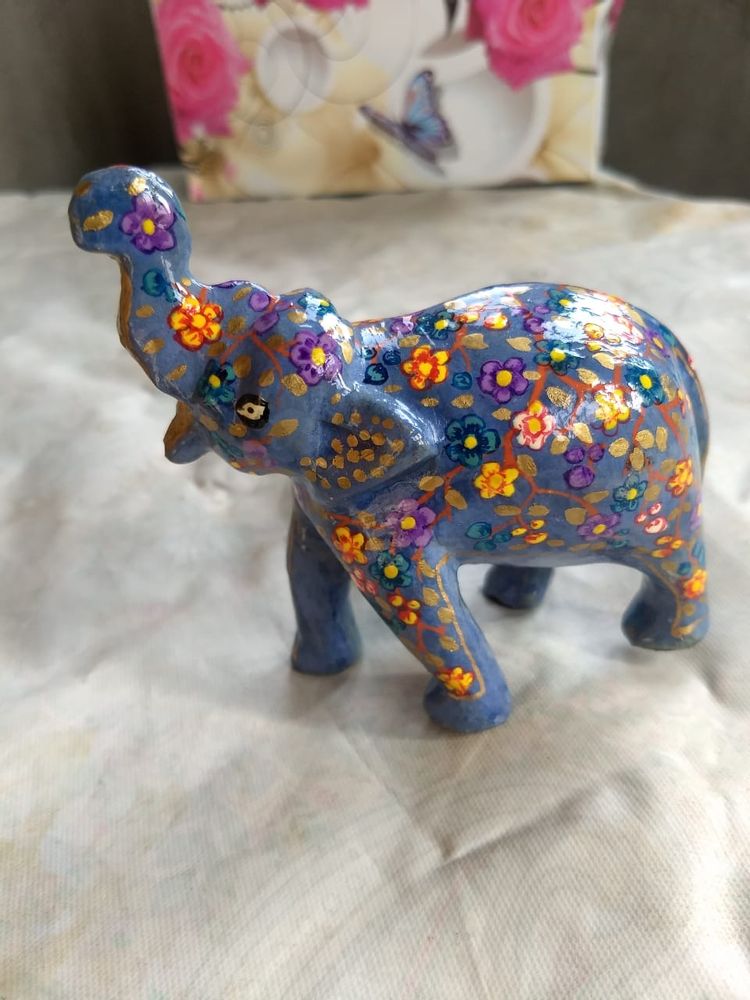 Decorative objects - Elephant in papier mache. - PECHAAN