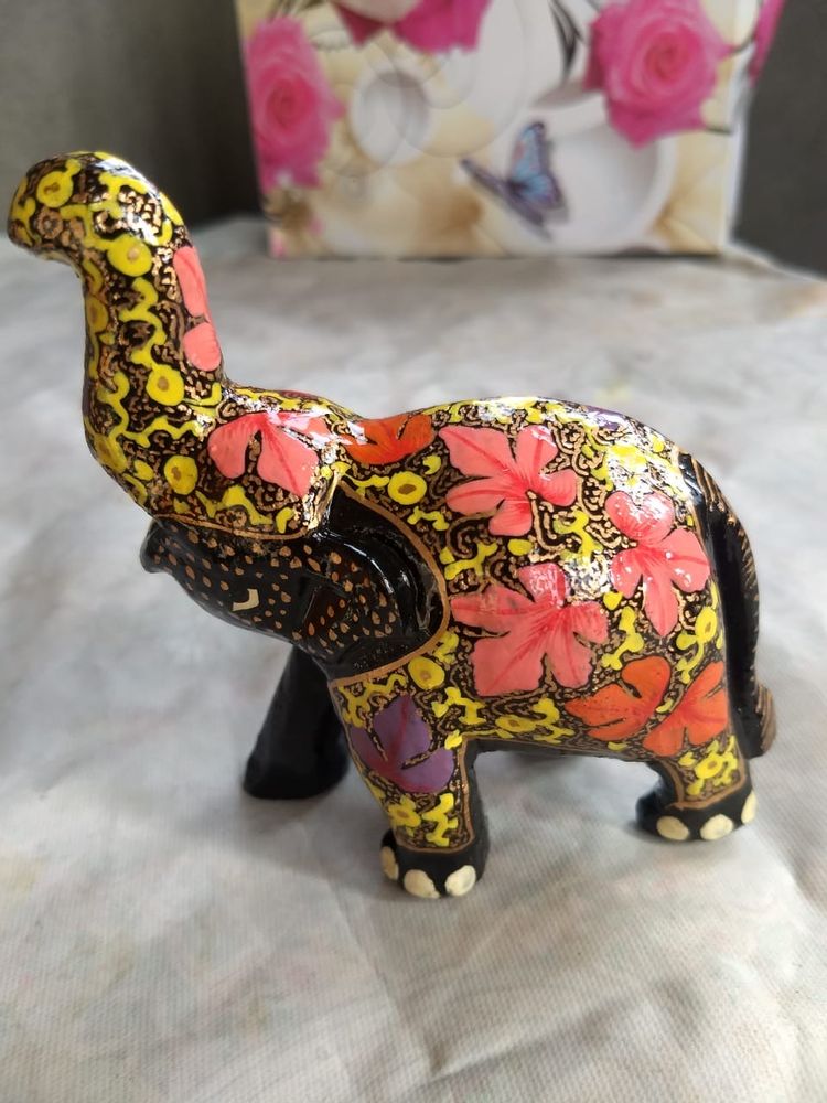Decorative objects - Elephant in papier mache. - PECHAAN
