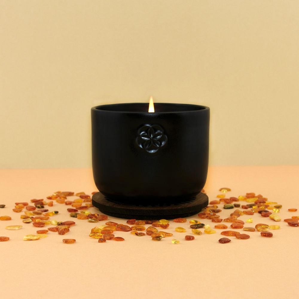 Objets de décoration - BOUGIE PARFUMÉE - AMBRE - LE TOUCHER - LUMINOSENS