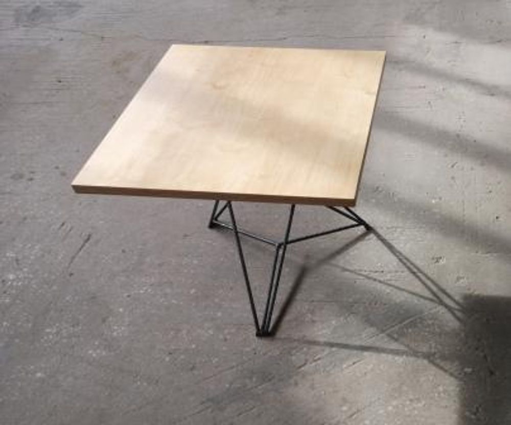 Tables Salle à Manger - Table avec plateau en contreplaqué (placage d'érable) - LIVING MEDITERANEO