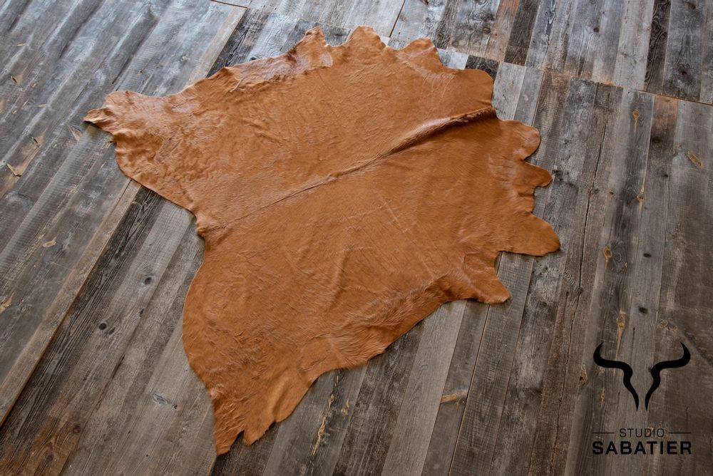 Other caperts - Tinted cow skin - MAISON YAK