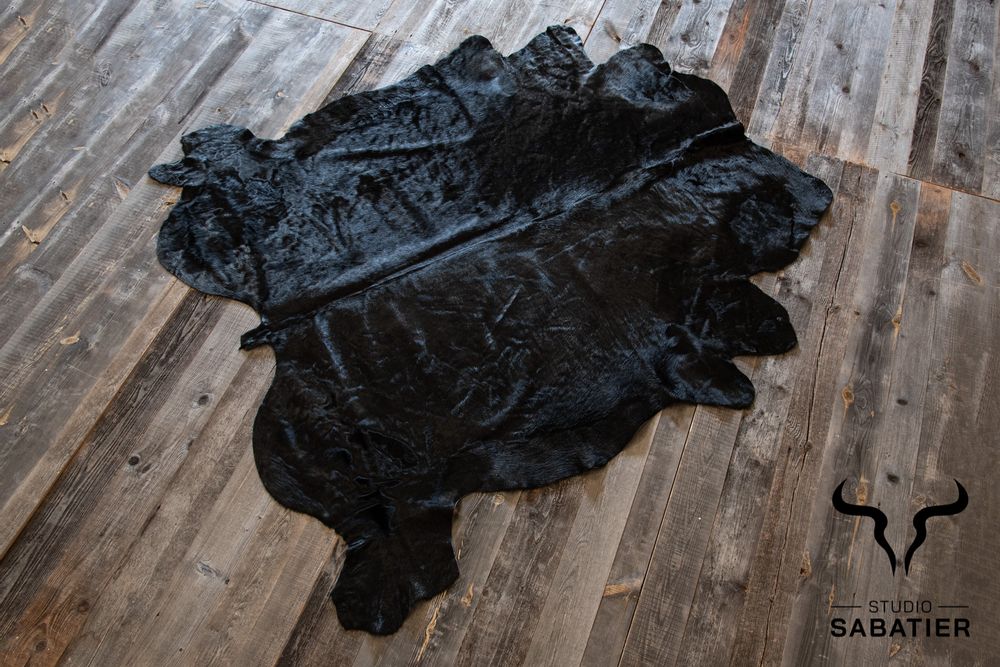 Other caperts - Tinted cow skin - MAISON YAK