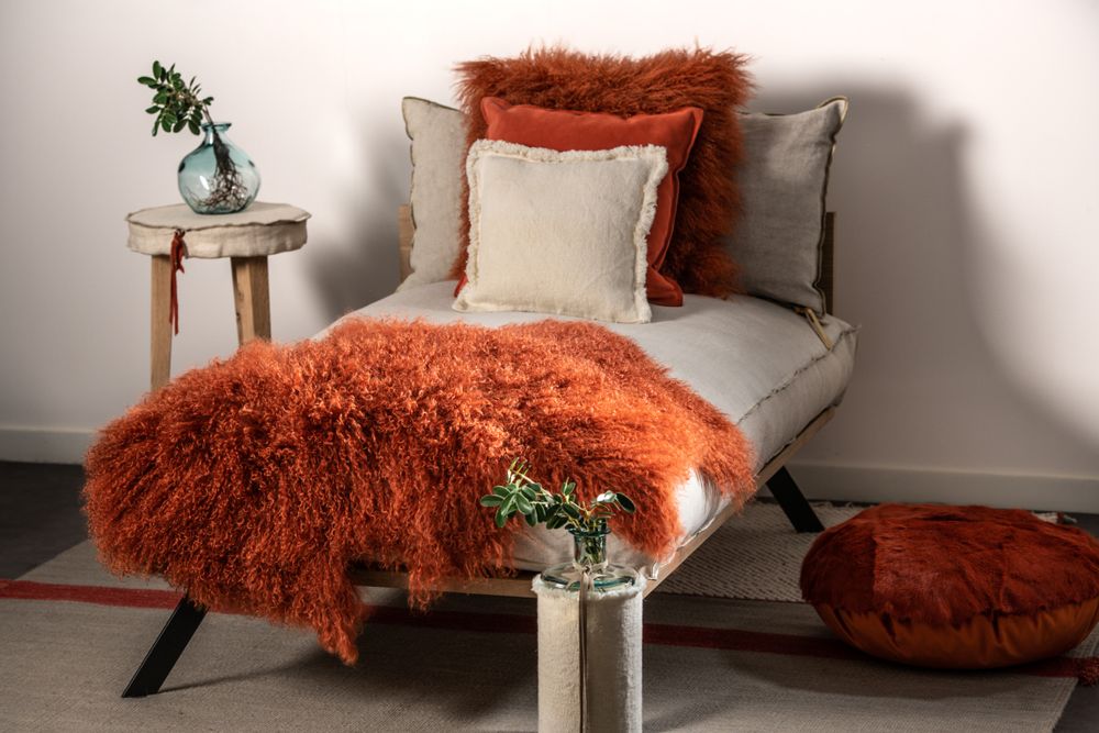 Objets de décoration - Peau agneau du Tibet - MAISON YAK