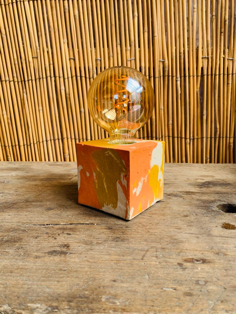 Objets de décoration - Lampe à poser | Lampe Béton | Cube | Marbré orange et jaune - JUNNY