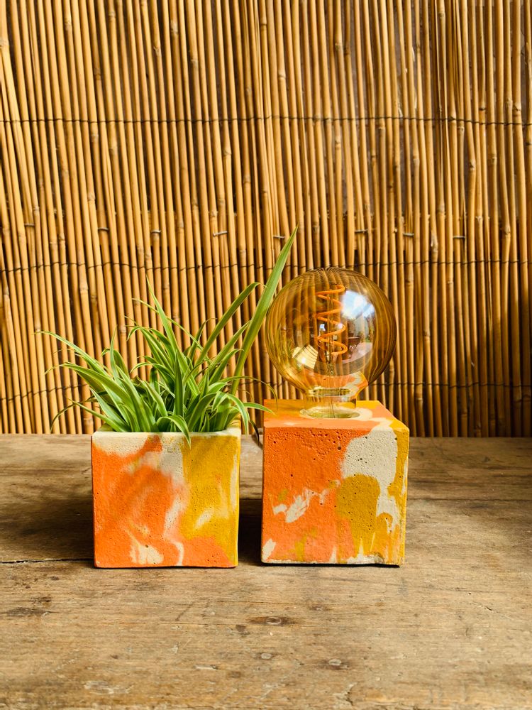 Objets de décoration - Lampe à poser | Lampe Béton | Cube | Marbré orange et jaune - JUNNY