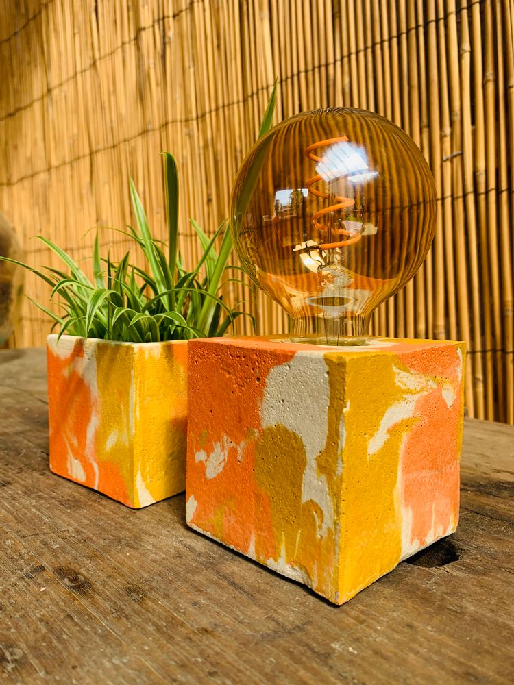 Objets de décoration - Lampe à poser | Lampe Béton | Cube | Marbré orange et jaune - JUNNY