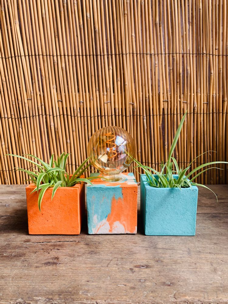 Objets design - Lampe à poser | Lampe Béton | Cube | Marbré orange et turquoise - JUNNY