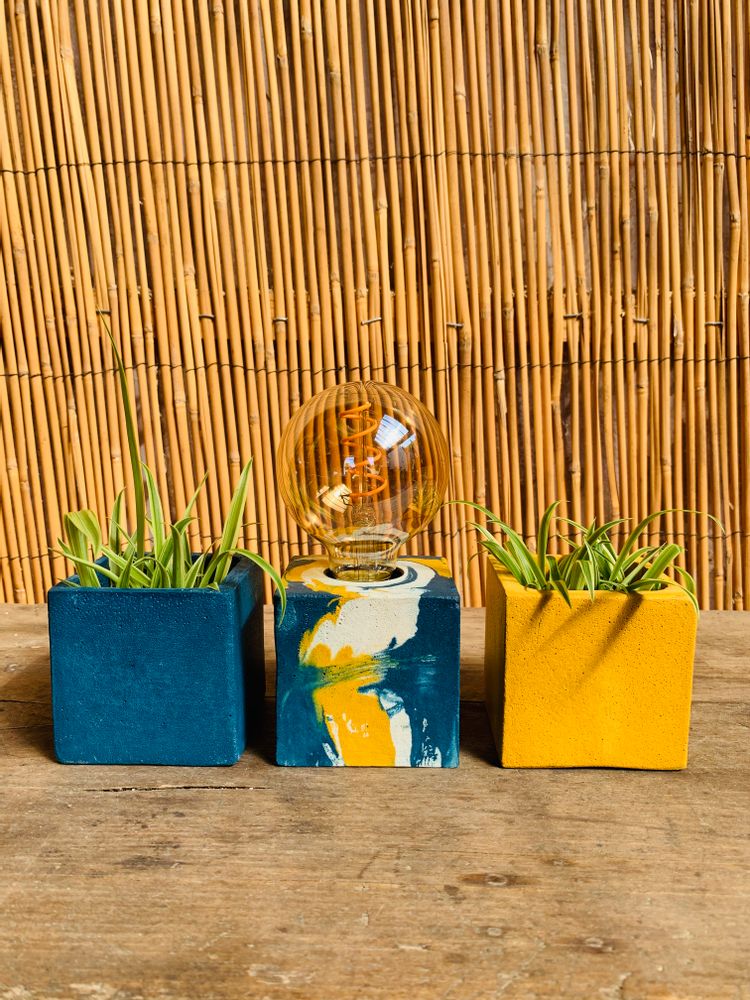 Objets de décoration - Lampe à poser | Lampe Béton | Cube | Marbré jaune et bleu pétrole - JUNNY