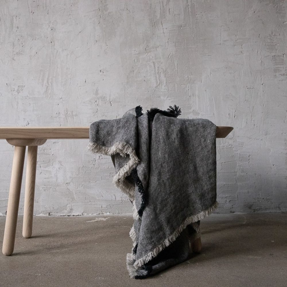 Throw blankets - Rustico Fringe Linen Throws - LINENME
