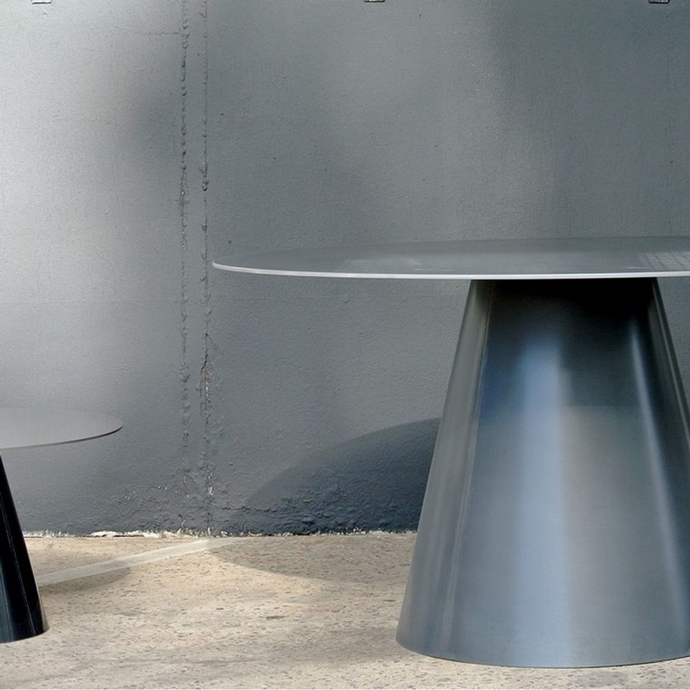 Dining Tables - Lombok round metal dining table - TERRE ET METAL