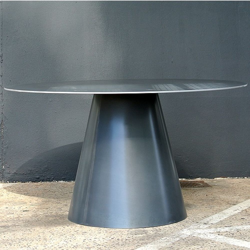 Dining Tables - Lombok round metal dining table - TERRE ET METAL