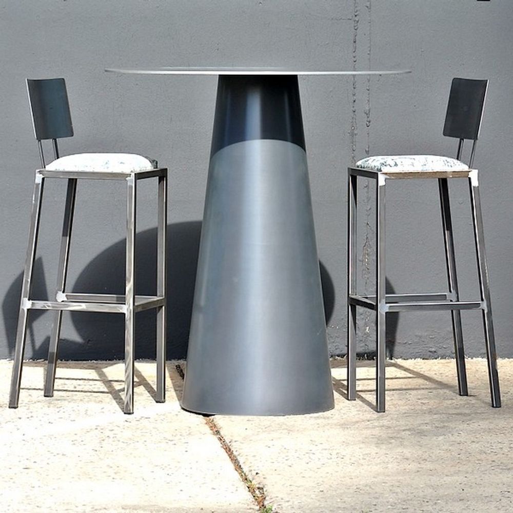 Dining Tables - Lombok round metal dining table - TERRE ET METAL