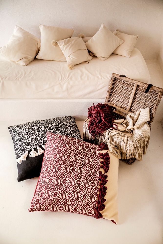 Comforters and pillows - Trama cushions collection - LE BOTTEGHE SU GOLOGONE