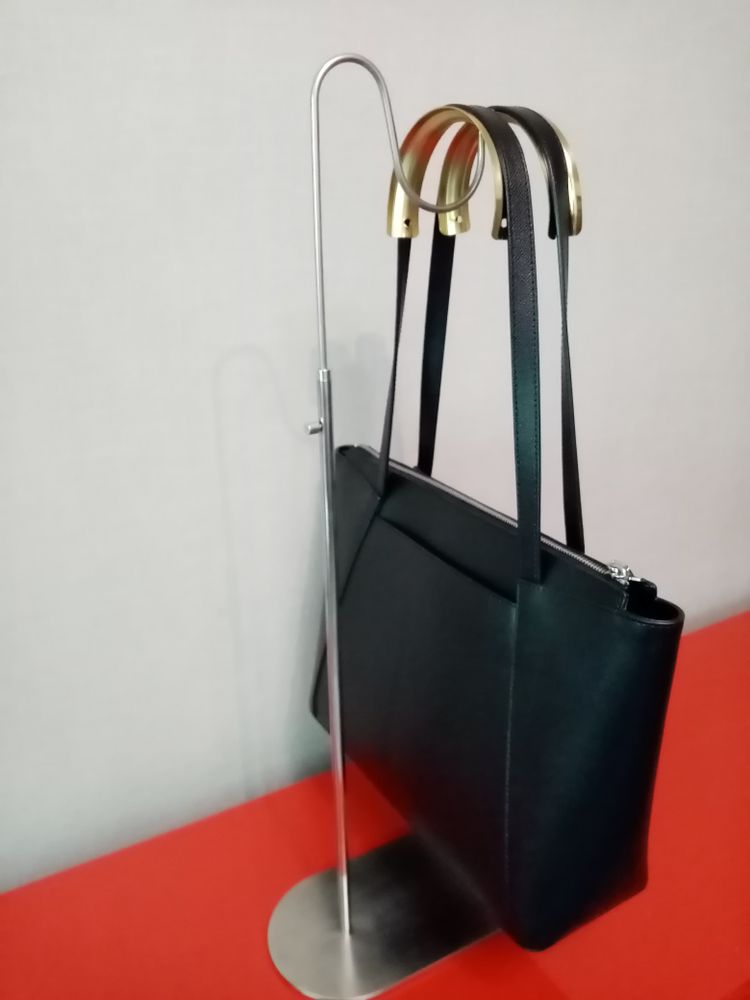 Sacs et cabas - Présentoir pour sac en laiton - J HALF O
