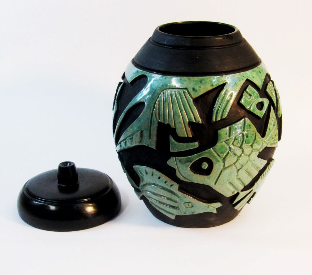 Pottery - ENIGMA cups&saucers /ENIGMA pottery GREEN FISHES - ENIGMA