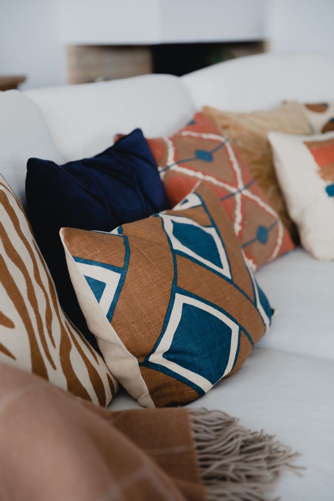 Fabric cushions - Linen Cushions - Bali - CHHATWAL & JONSSON