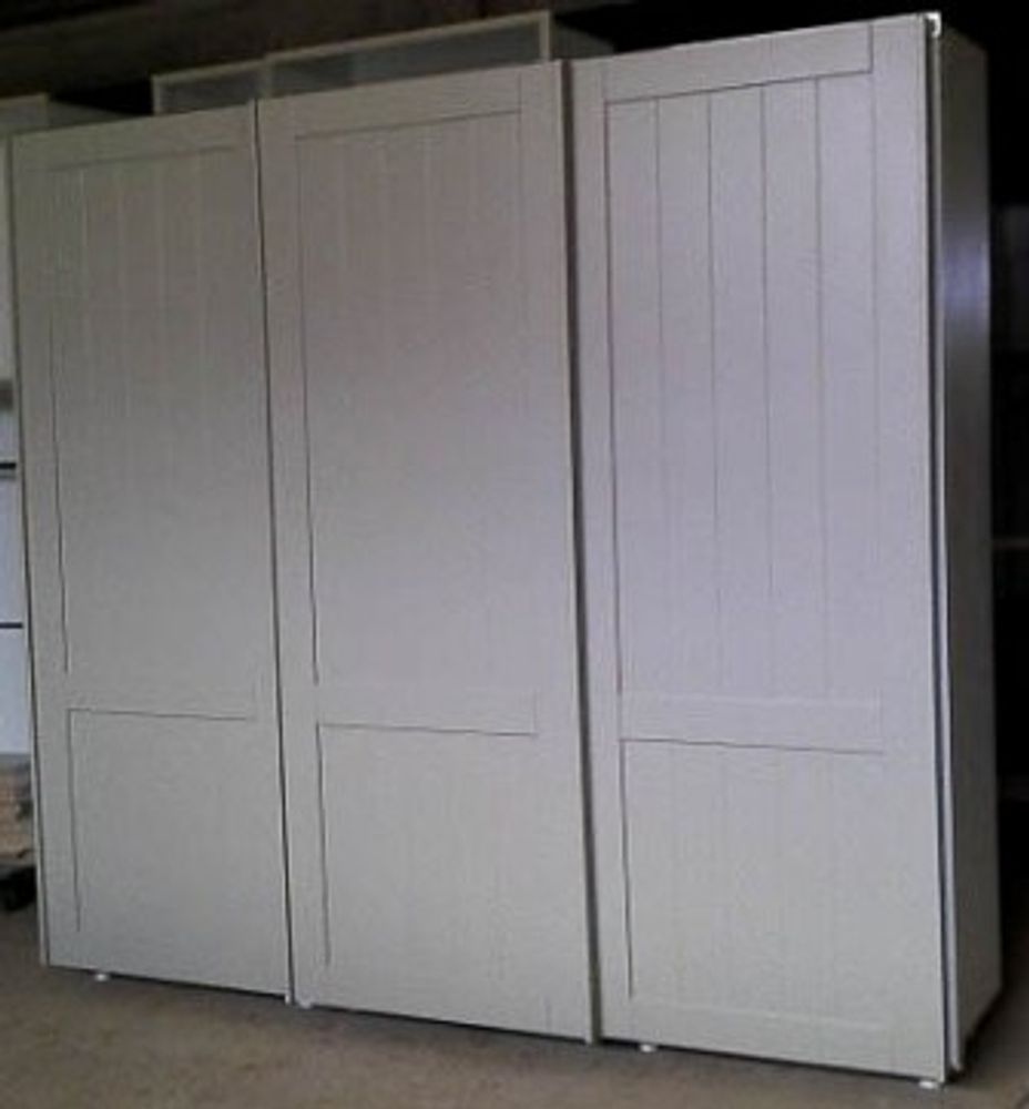Verre d'art - Armoires àportes coulissantes - KOKLAS WOOD CONSTRUCTION