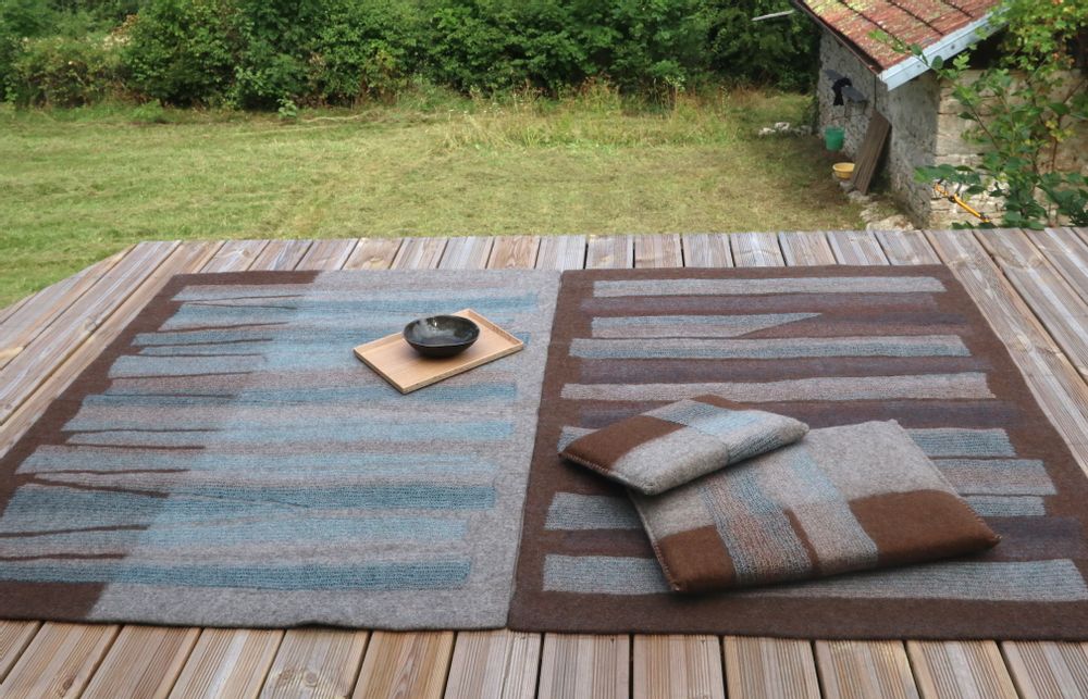 Tapis - Tapis Zébrures en feutre de laine fait-main - GHISLAINE GARCIN MAILLE&FEUTRE