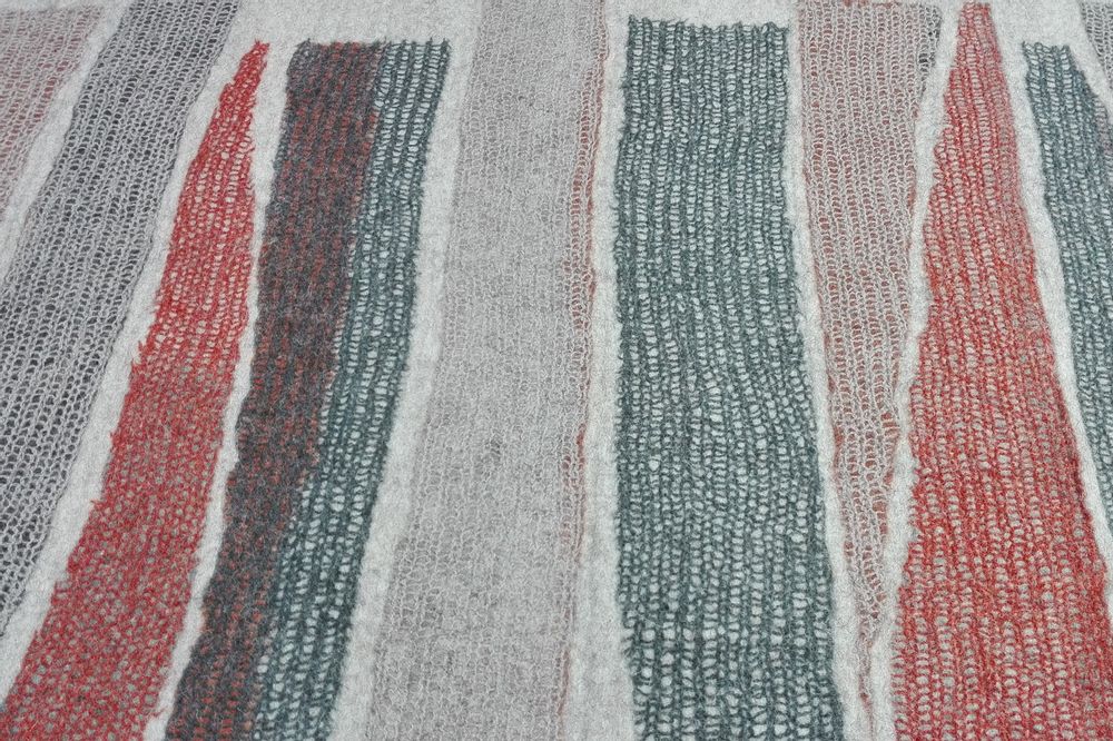 Tapis - Tapis Zébrures en feutre de laine fait-main - GHISLAINE GARCIN MAILLE&FEUTRE